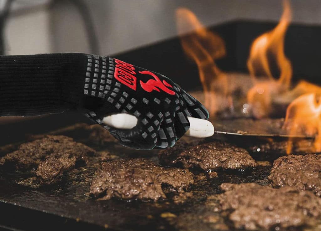 5 Best BBQ Gloves For Safe Grilling